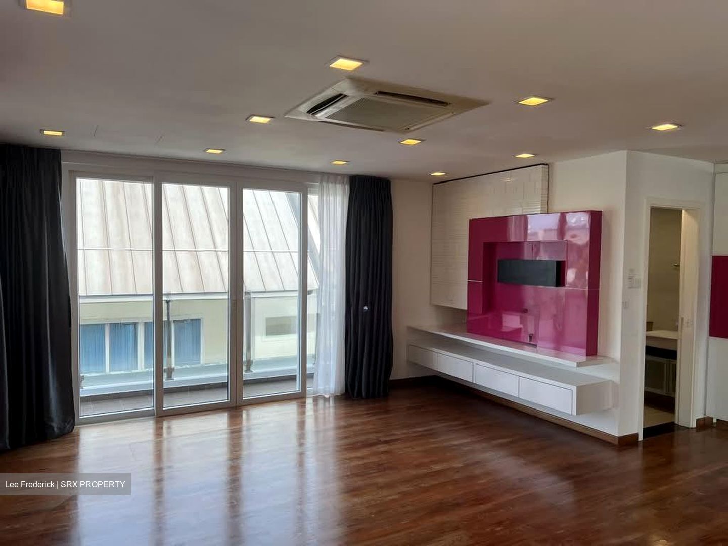 Sembawang Park (D27), Terrace #536358091